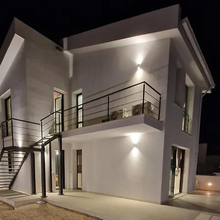 Oikos Guest house