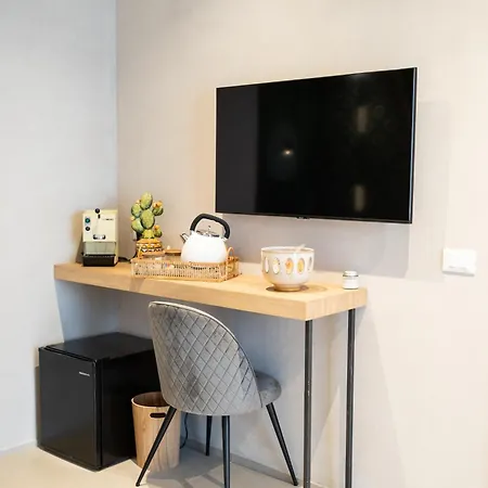 Oikos Guest house